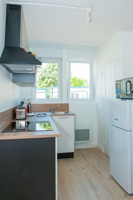 Appartement Proche Gare Routiere Fougères Exteriör bild